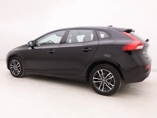 Volvo V40 1.5 T2 122 Geartronic Black Edition + GPS + LED Li Image 3