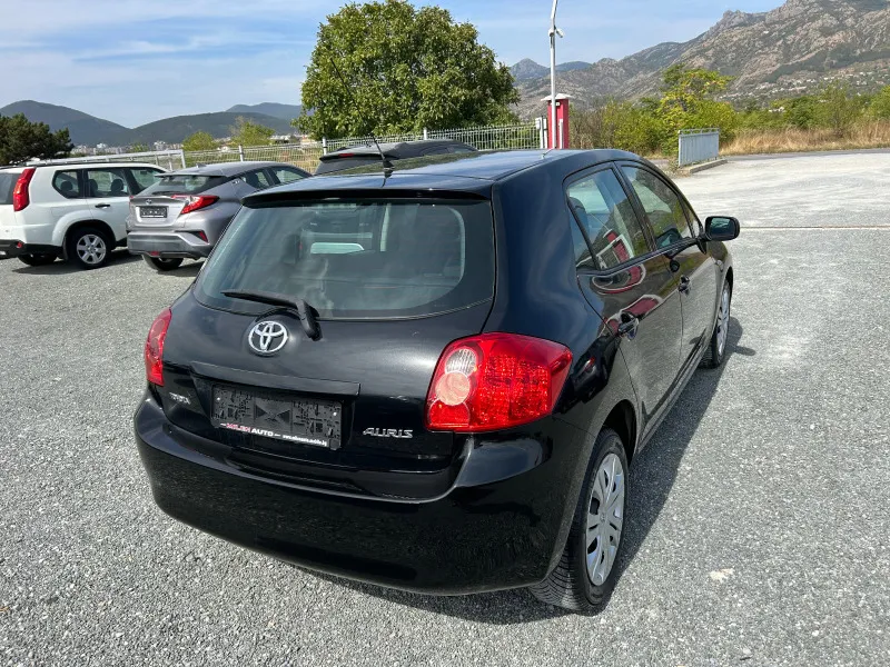 Toyota Auris (KATO НОВА) Image 6