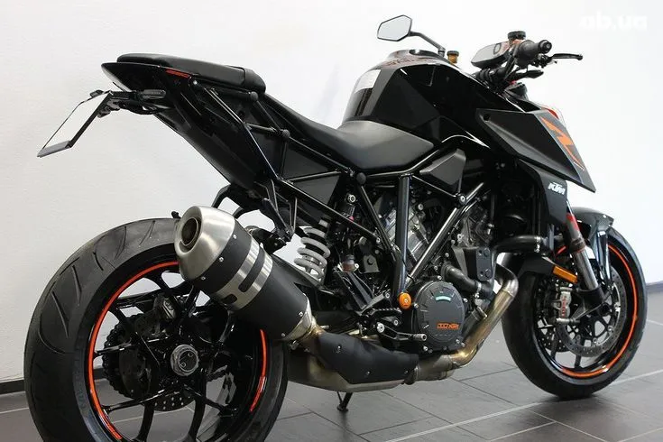 KTM 1290 Image 2